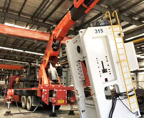 泸定提升工作效率，选择优质折臂吊租赁服务