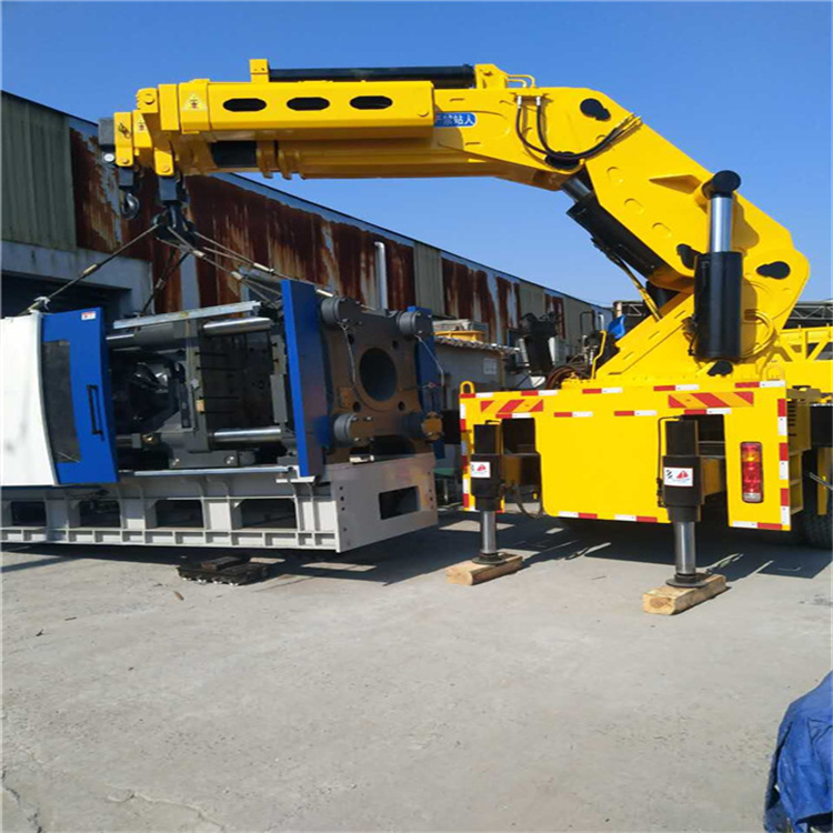 泸定 大吨位折臂吊出租费用解析：一小时租赁多少钱