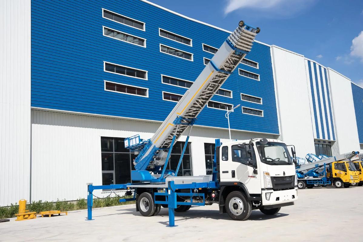 泸定小型云梯车上料车租赁多少钱