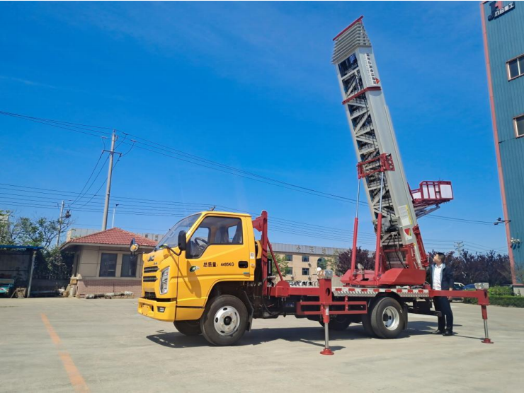 泸定云梯车出租费用解析：如何选择更具性价比的服务