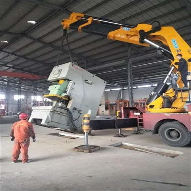 泸定80吨折臂吊车出租附近电话